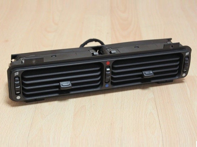 Front facia centre console air vent GNA6770AA Jaguar XJ X300 / X100