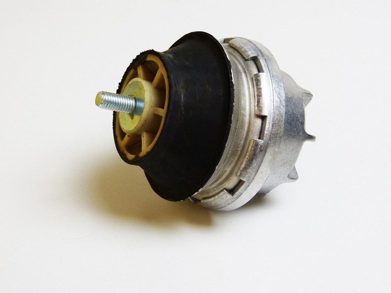 Engine mount MNC7500AB Jaguar X308 / X100