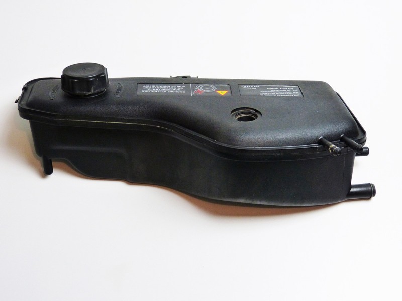 Expansion Tank Jaguar XJ40