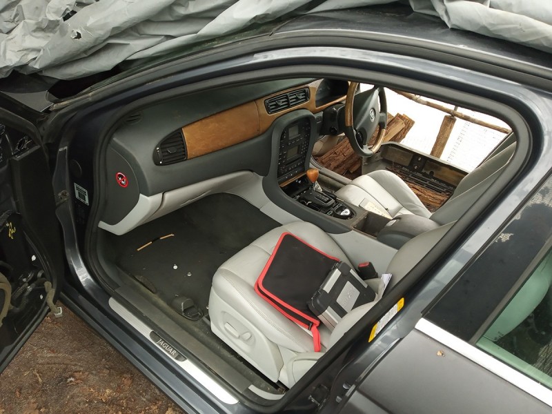 Front inner door seal XR853720 Jaguar S-Type