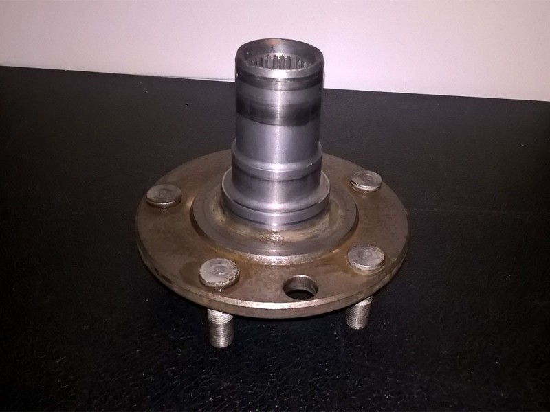 Moyeu de roue arrière Jaguar XJ40 / X300 / X308 / XJS / X100